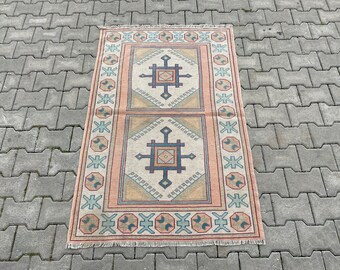 Vintage Rug, Pastel Vintage Rug, 40" x 60",  Boho Decor Rug, Traditional Rug, Kitchen Decor, Bedroom Decor, Living Room Rug, Handwoven Rug