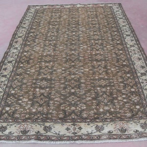 Vintage rug 5.3 ft X 9 ft boho decor rug pastel color rug brown rug Anatolian turkish rug area rug wool rug 108&#39;&#39; X 64&#39;&#39; carpet pale rug
