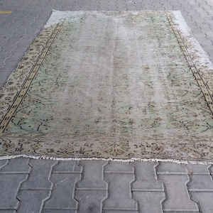 Vintage rug boho decor rug wool rug oushak rug Turkish Rug green rug Kilim 6.1 x 9 ft floral Area Rug bohemian Rug 74&#39;&#39; X 108&#39;&#39; green rug