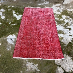 Red Oushak rug, Art Deco Rug, Overdyed rug, 2.66 X 5.16, Boho decor rug, Vintage rug, Floor rug, Decorative rug, Turkish rugs, Red Carpet,
