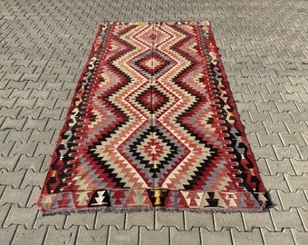 vintage kilim rug, boho decor rug, pastel color rug, bohemian rug, 5.5 x 10 ft, decorative kilim rug, area rug, 66"X 120", handwoven rug