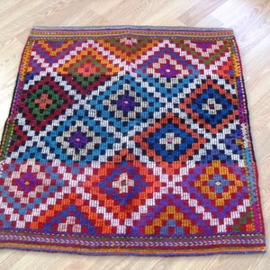 small kilim rug free small rug antalya kilim Anatolian handwoven kilim rug decorative kilim SİZE : 40'' X 42'' 100 cm X 105 cm image 2