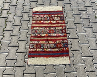 vintage kilim rug, turkish kilim rug, eccentric rug, anatolian rug, kilim rug, 24" X 46", throw rug, area rug, tapis, handwoven kilim,