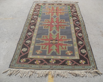 green Kilim rug, 60" x 108", Vintage Turkish kilim rug, area rug, kilim rug, kelim rug, vintage rug, bohemian rug, Turkish rug, rug,