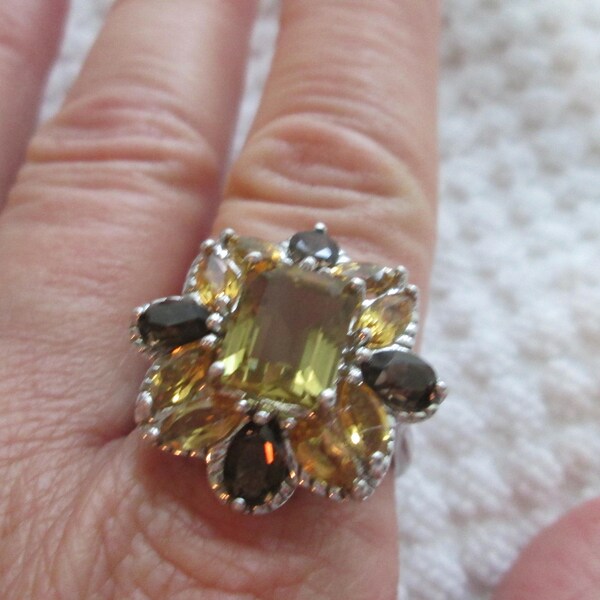 Citrine ring w Smokey Quartz. Sterling silver ring. Women's size 10 Vintage SS ring. High setting. can be resized. wonderful gemstones