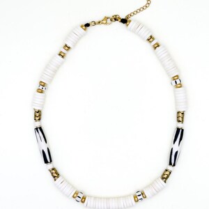 KORA HALSBAND - benpärlor från Nepal - handgjorda etniska smycken, Heishi