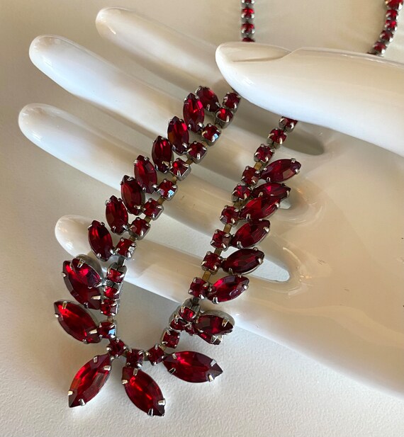 Vintage Ruby Red Necklace, Graduated Stones, Pron… - image 3