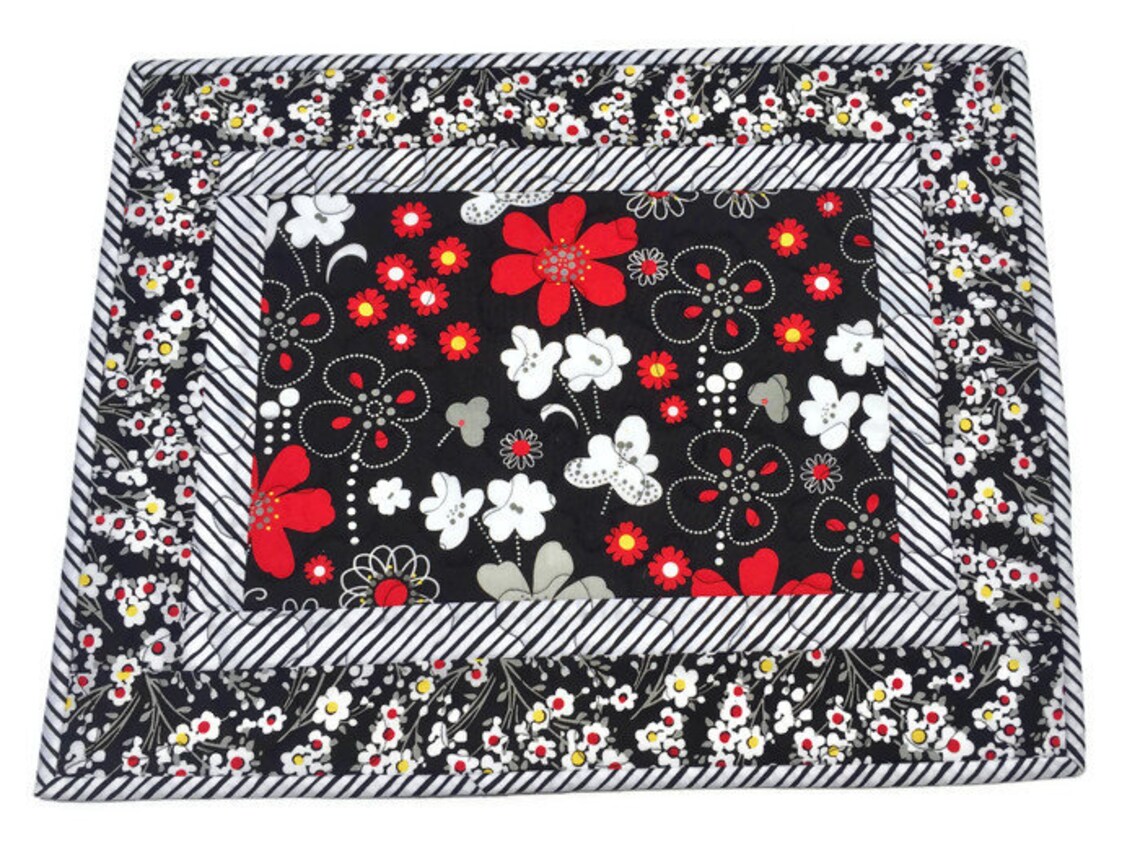 Quilted Placemats Black and White Set of 4 Placemats Black Etsy