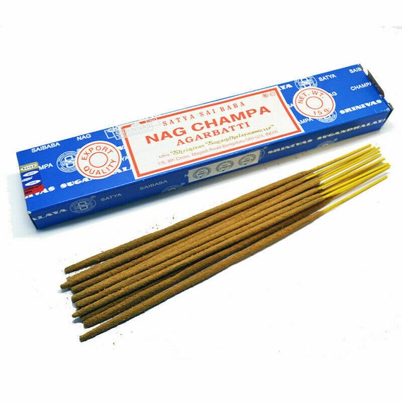 Satya Sai Baba Classic Nag Champa Agarbatti Incense Sticks [15 Sticks Per  Box - Brown - 15 g] 