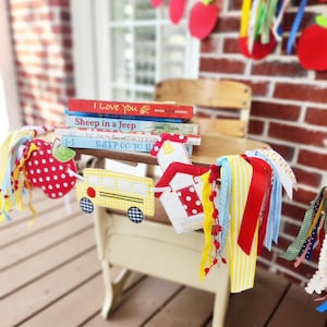 Back to school door hanger | First day of school Pendant, Bus Apple School house banner, School Wreath | back to school sash with ribbons