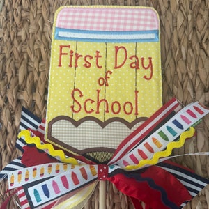 First day of school wand | 1st day pennant | Back to School flag | 1st Grade | Kindergarten photo prop | First Grade pennant, Last day gift