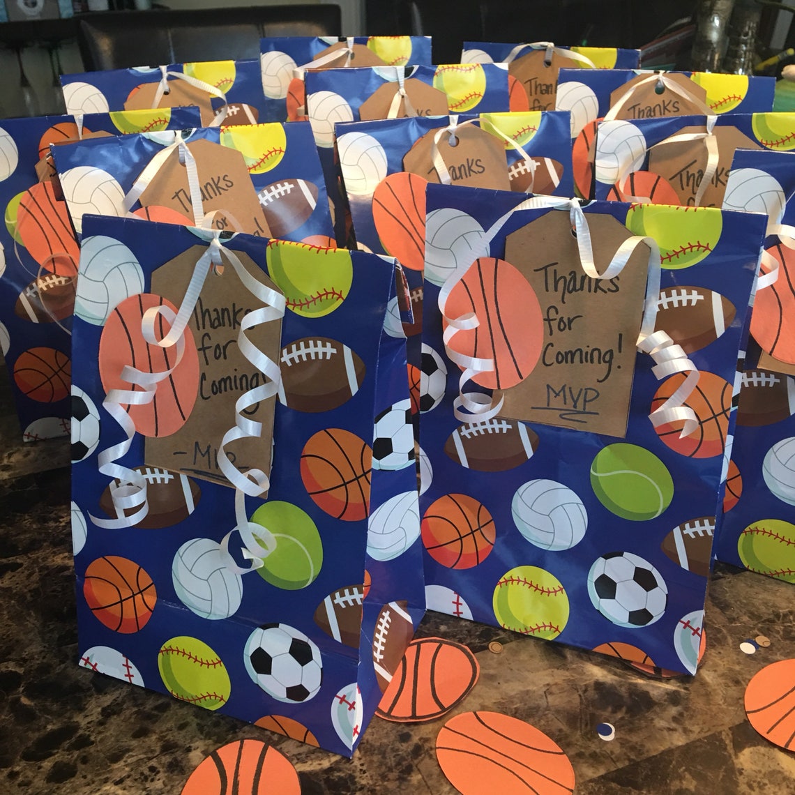 Sports Goodie Bag Favores de fiesta prefabricados con Etsy