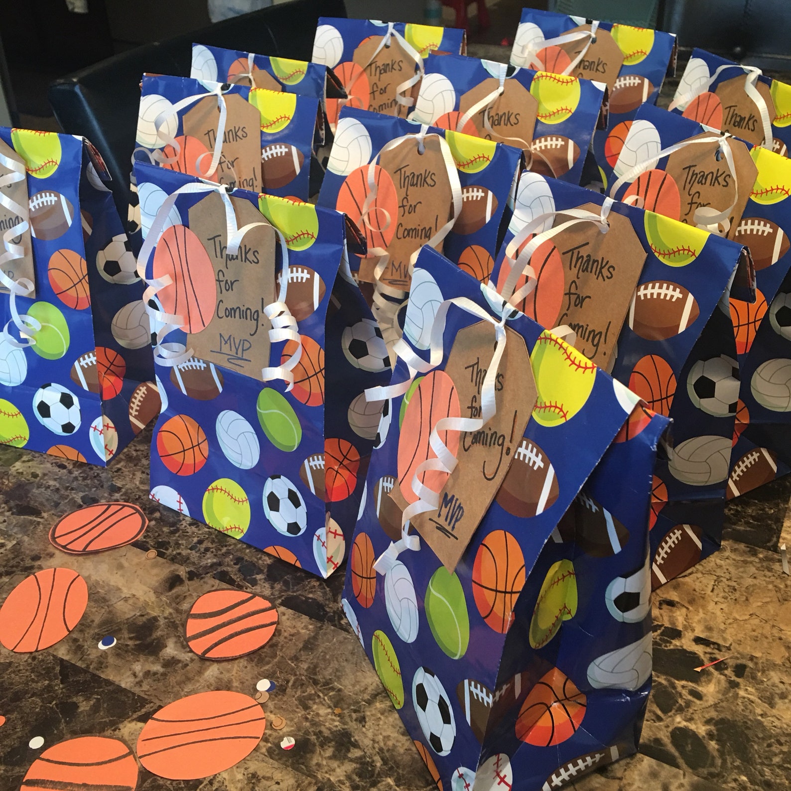 Sports Goodie Bag Favores de fiesta prefabricados con Etsy