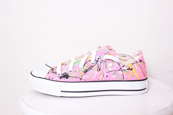 adult pink converse