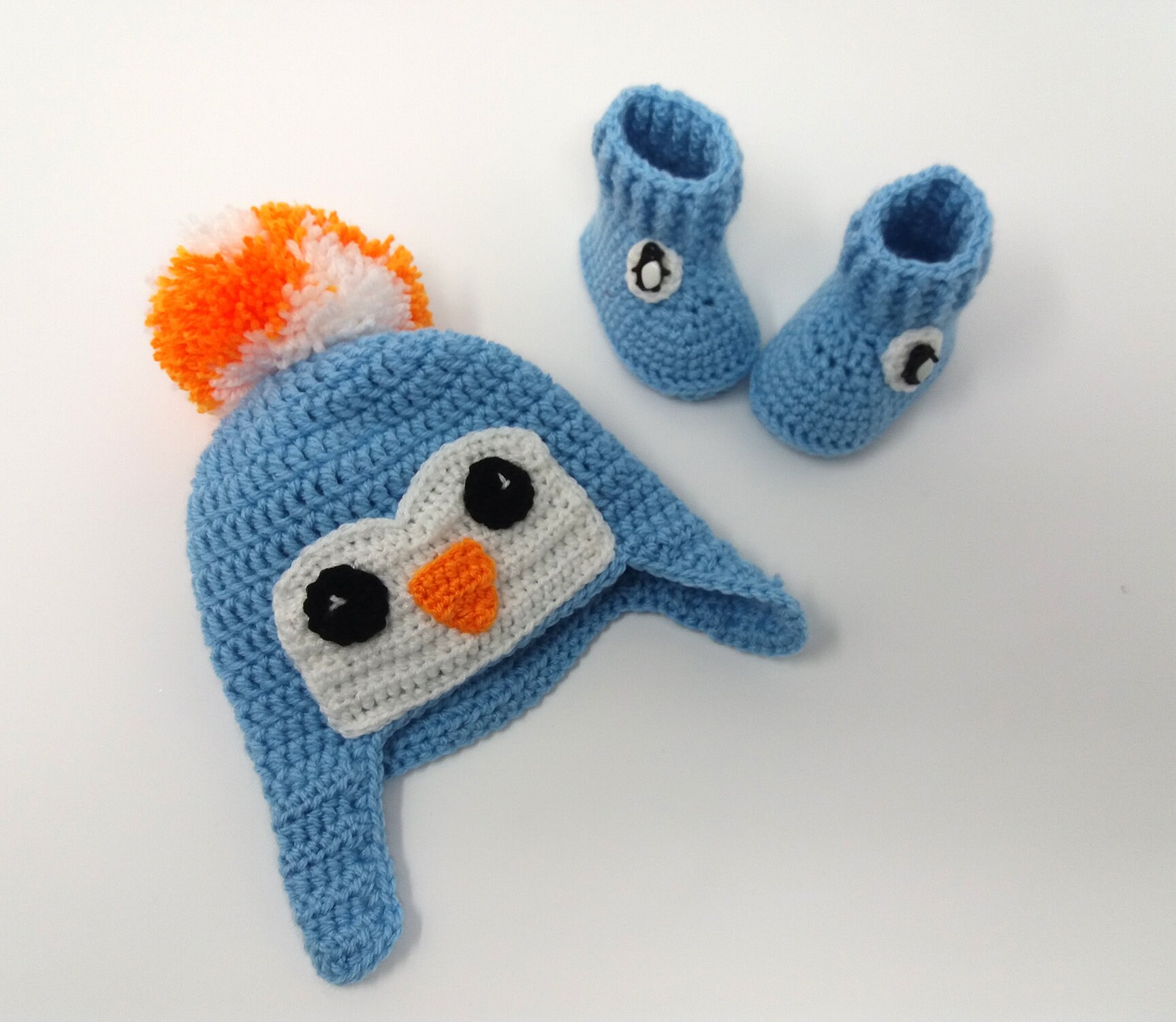 Baby Gift Set Penguin Hat and Booties 