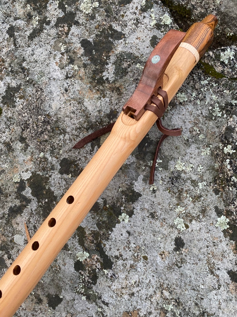 Native American Flute, key of F image 3