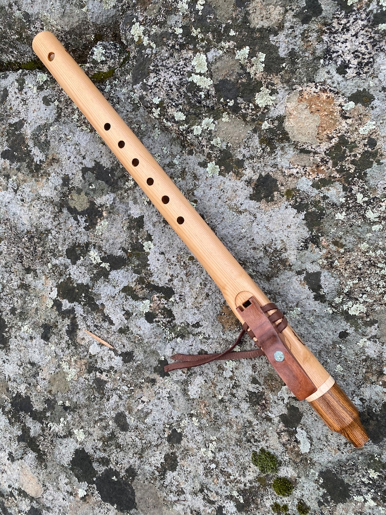 Native American Flute, key of F image 7