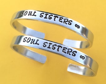 SET OF 2 Soul Sisters Bracelet, Friend Gift, Long Distance Friendship Gift, Sister Gift, Sisters By Heart Gift, Birthday Gift For Friend