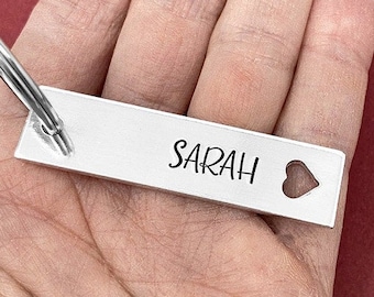 Personalized Keychain, Name Keychain, Heart Keychain, Keychain For Women, Womens Gift, Friend Gift, Friend Birthday, Personalized Nameplate