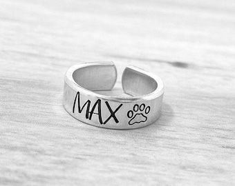 Pet Ring, Pet Memorial Gift, Memorial Ring, Custom Ring, Pet Name Ring Personalized, Paw Print Ring, Pet Gift, Dog Mom, Cat Mom, Pet Jewelry