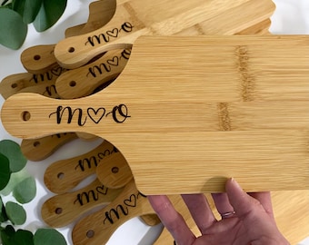Single Serve Custom Engraved Bamboo Cutting Board with Handle Wedding Guest Party Favors, Personalized Mini Charcuterie Board Cheese Tray