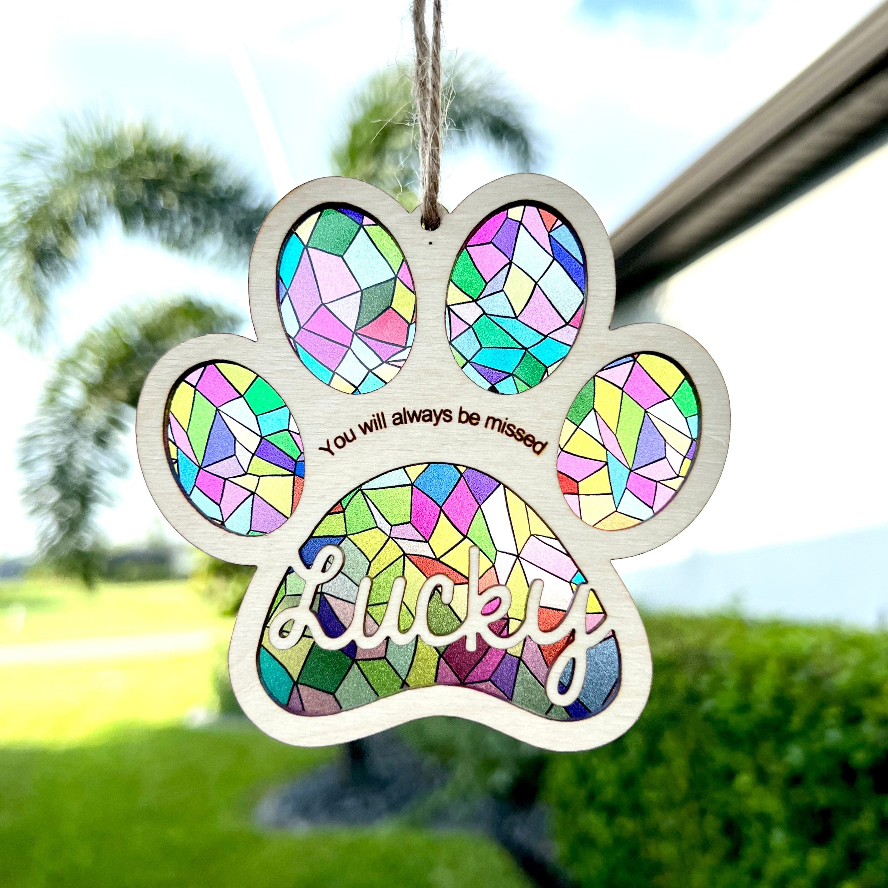 アイドル [MINYYUNY] Precious Lettering PET Color Pet Memorial Gift, Stained Glass Sun Catcher Pet Loss, Rainbow