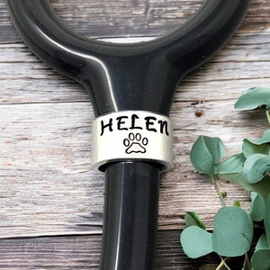 Stethoscope Name Tag, Custom Stethoscope Tag, Paw Print Stethoscope Charm, Stethoscope Ring Nurse Gift Vet Gift Medical Gift ID Tag Vet Tech