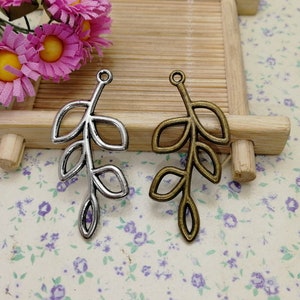 6/20 pièces métal branche d&#39;olivier feuille pendentif collier boucle d&#39;oreille porte-clés charme bijoux faits main bricolage trouver bronze antique couleur argent BM0232