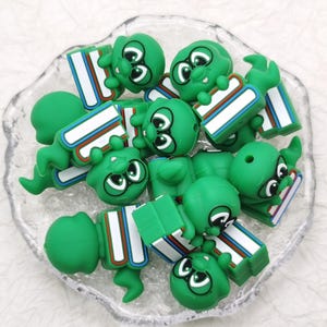 Silicone Bead 3D Book Worm Caterpillar Bookworm Focal Bead DIY Charm Pen Finding BS0825