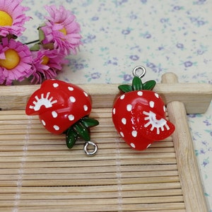 6/20 piezas de plástico fresa fruta colgante encanto, resina hecha a mano joyería haciendo DIY encontrar collar pendiente decoración accesorio BP0309