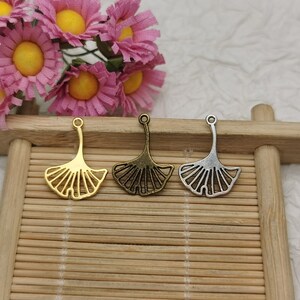 30/100 Pcs Metal ginkgo branch leaf Pendant Necklace Earring Keychain Charm Handmade Jewelry Finding Antique Bronze Silver Gold Color BM0866