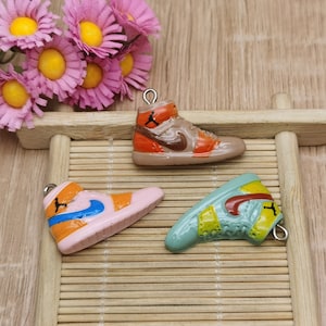 6/20 pieces plastic sneakers sport basketball shoes pendant charm , resin jewelry DIY finding necklace earring decoration accessory , BP0499