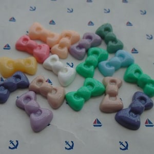 10/50 pieces plastic bowknot bow knot flat back cabochon charm , mix color resin flatback cab decoration jewelry bead pendant finding BP0050