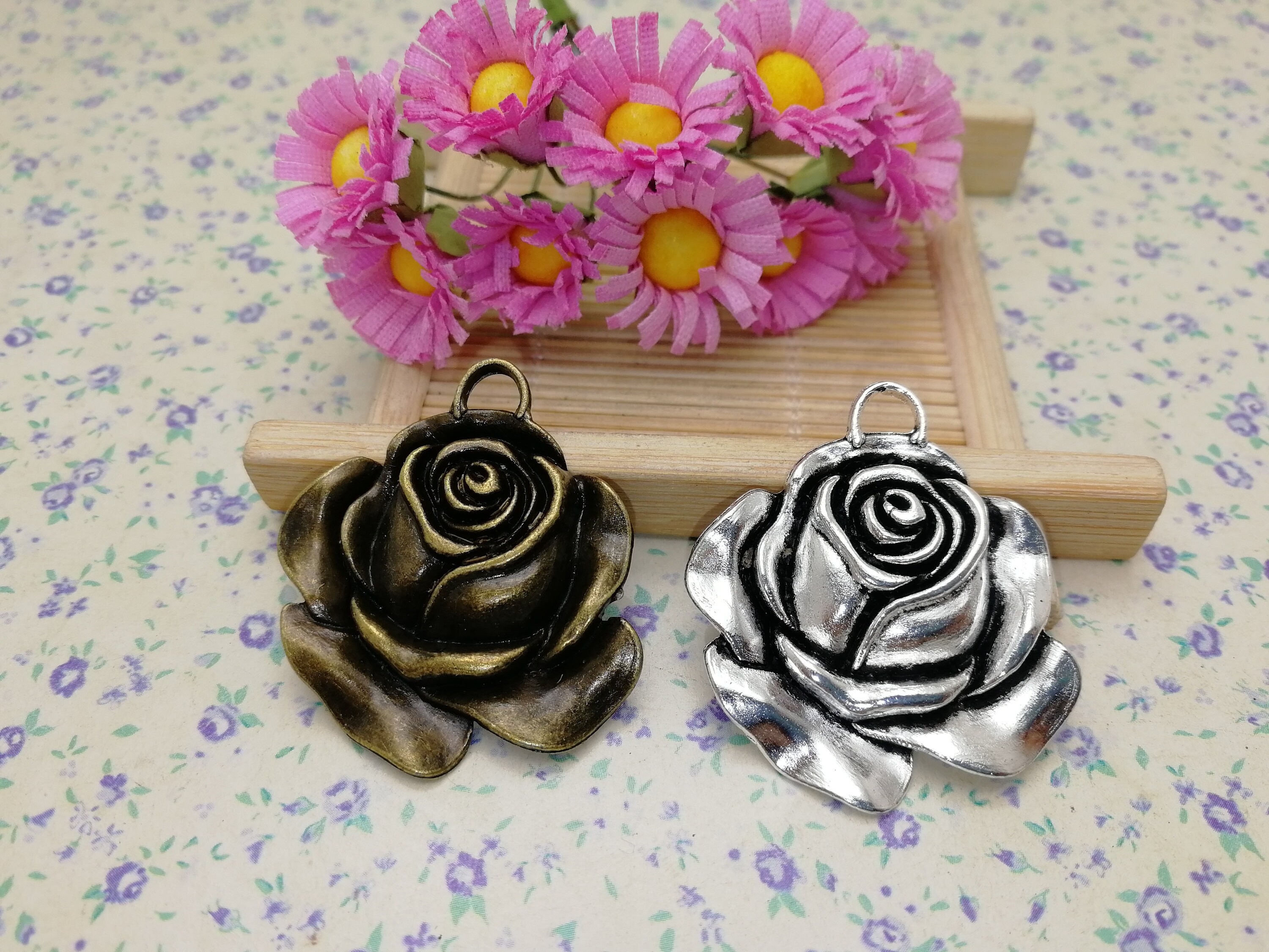 6 / 20 Pieces Metal Rose Flower Floral 
