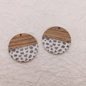 2/10/50 pieces Wood & Resin Earring Components Boho Charm , Plastic Round Coin Disc Circle Shape Earring Dangle Drop Finding Pendant BW8002