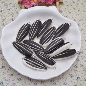 6/20 pieces plastic sunflower seeds pendant charm , resin handmade jewelry making DIY finding necklace earring decoration accessory , BP0734