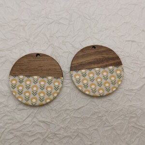 2/10/50 pieces Wood & Resin Earring Components Boho Charm , Plastic Round Coin Disc Circle Shape Earring Dangle Drop Finding Pendant BW8030