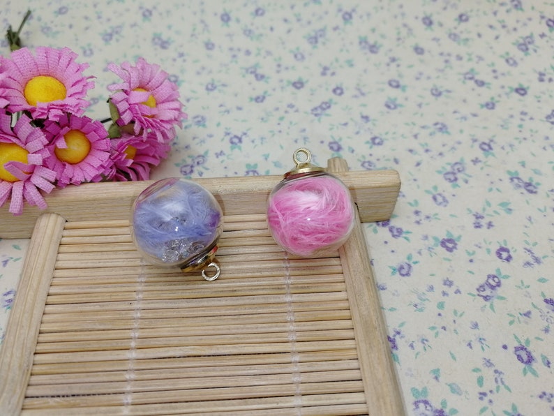 mix color glitter zircon and feather inside BP234 10pcs clear glass globe ball pendant bubble earring charm with crystal resin plastic cap