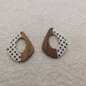2/10/50 piezas Componentes de pendientes de madera y resina Boho Charm, Lágrima de plástico Forma de lágrima Pendiente colgante Gota DIY Encontrar colgante BW8018