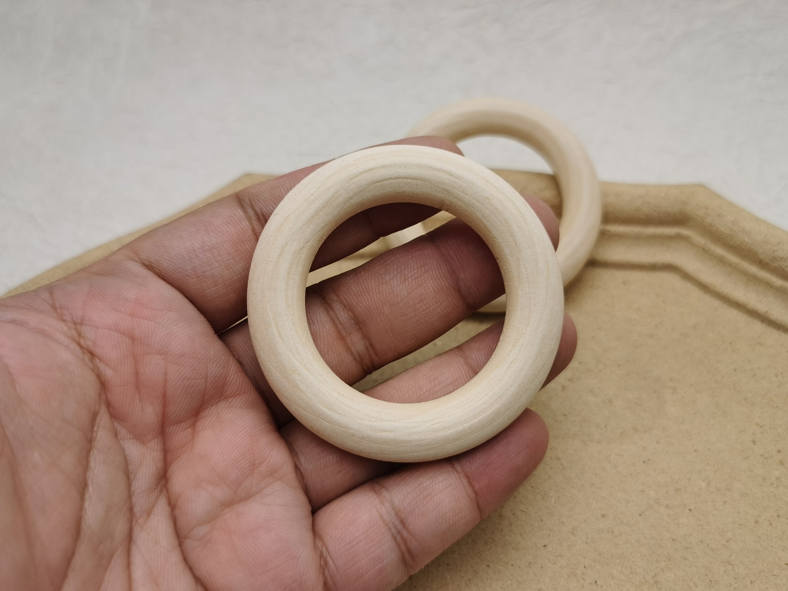 10/50 Pieces 6CM Width Natural Wood Round Ring Circle Hoop