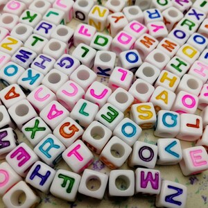 100/1000 piezas 7 mm plástico mezcla color alfabeto letra cuenta, resina color blanco cuadrado cubo cuenta encanto joyería hecha a mano DIY encontrar, BP0002
