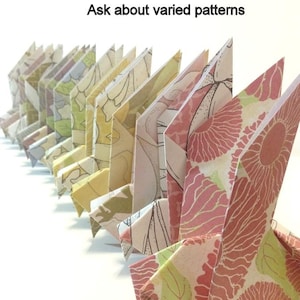 Origami Dove Decorations, Wedding Doves, Origami Doves, Bright Color Origami, Origami Wedding, Paper Doves, Origami Backdrop, Dove Garlands
