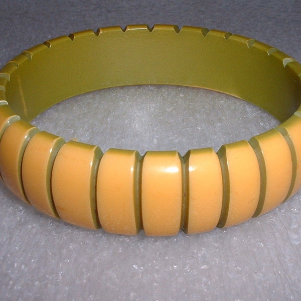 Vintage OAK Cream Striped and Carved Bakelite Bangle with Gray-ish Green Overdye