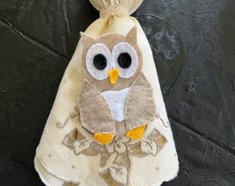 Vintage Linen Hanging Ghost Holding an Owl, Halloween, Springoween, Fabric Ghost Decoration, Spooky Halloween Spirit