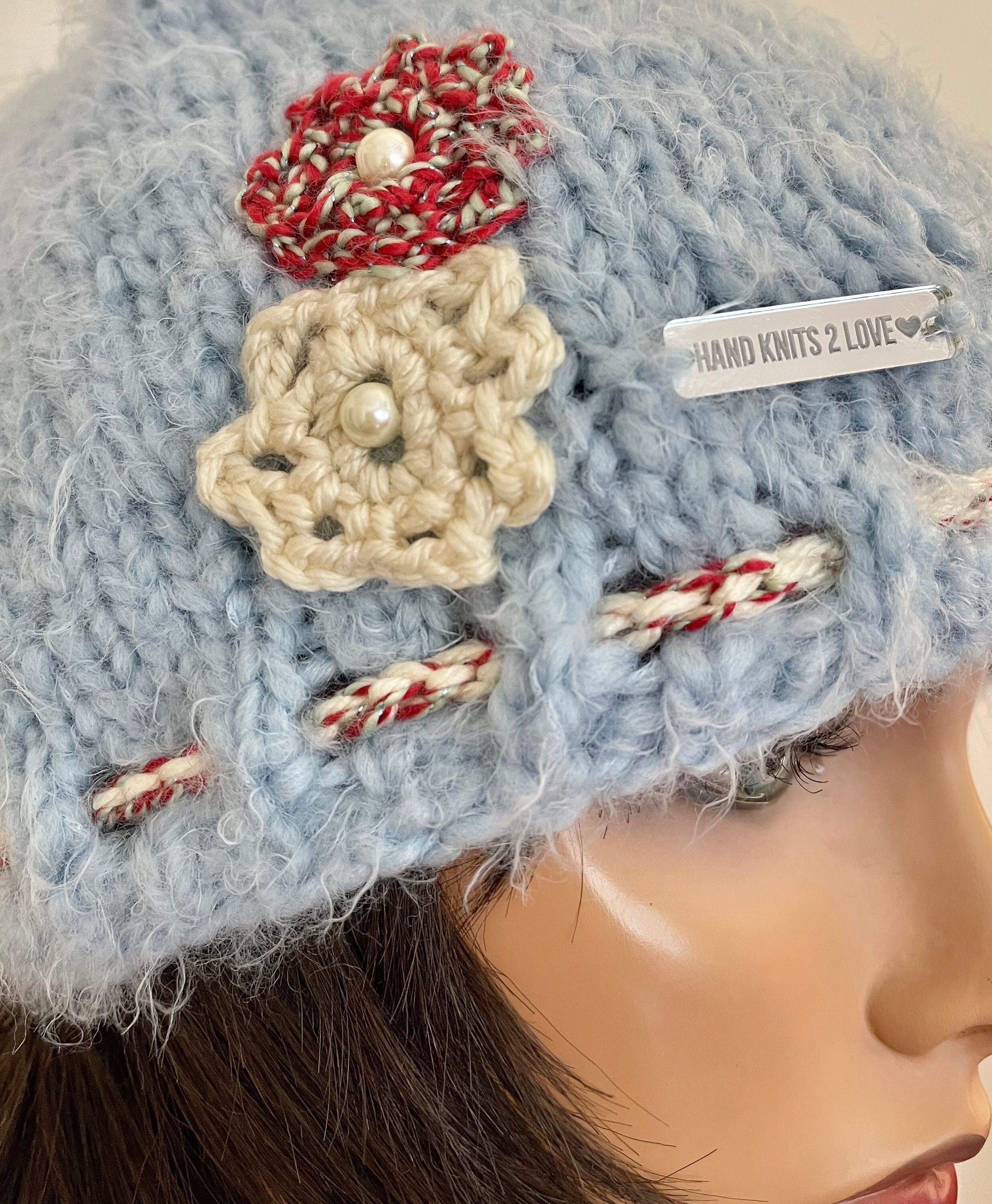 Hand Knits 2 Love Hat Beanie Cap Ombre Flower Pearl Designer Gift Romantic Chic Hand Knits 2 Love Hat Brim Cap Beanie Flowers Pearls  main image 2
