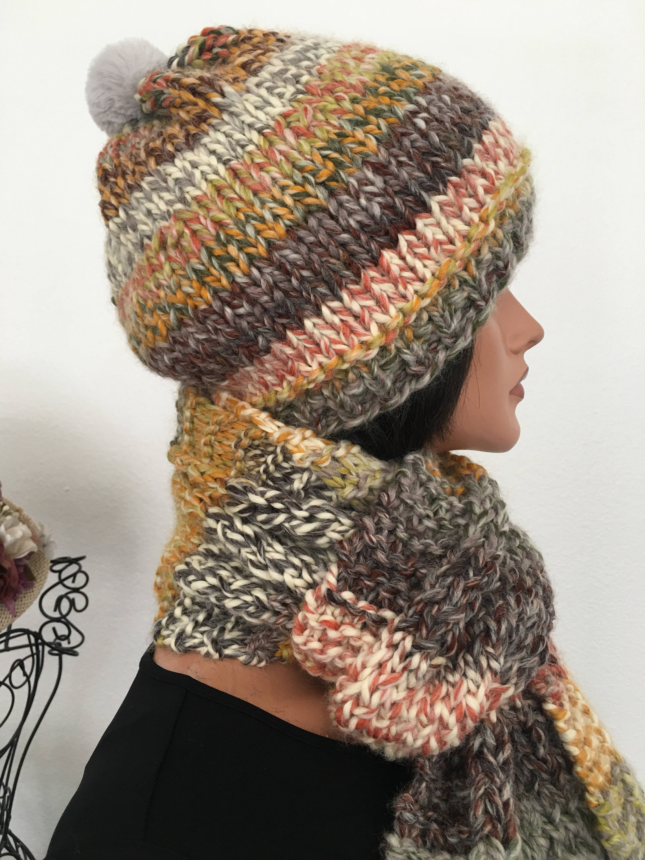 Hand Knits 2 Love Hat Shawl Scarf Set Designer Fashion Hip  display picture 2