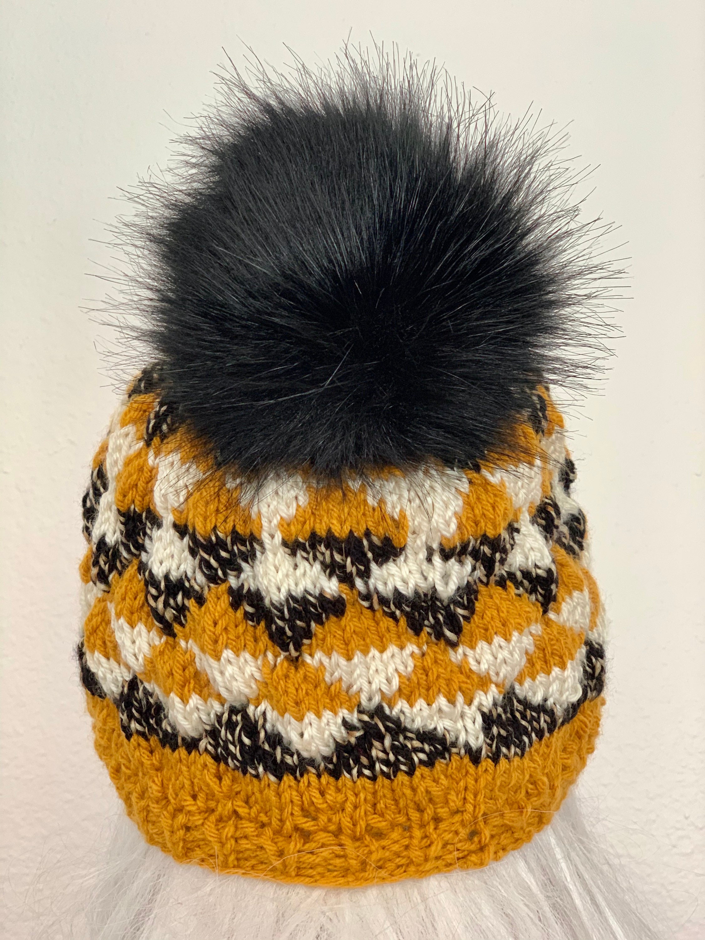 Hand Knits 2 Love Slouch Beanie Cap Hat Plaid Fair-isle Faux Fur Pom Pom Design Hand Knits 2 Love Slouch Beanie Hat Cap Fair-isle Faux Fur  main image 2