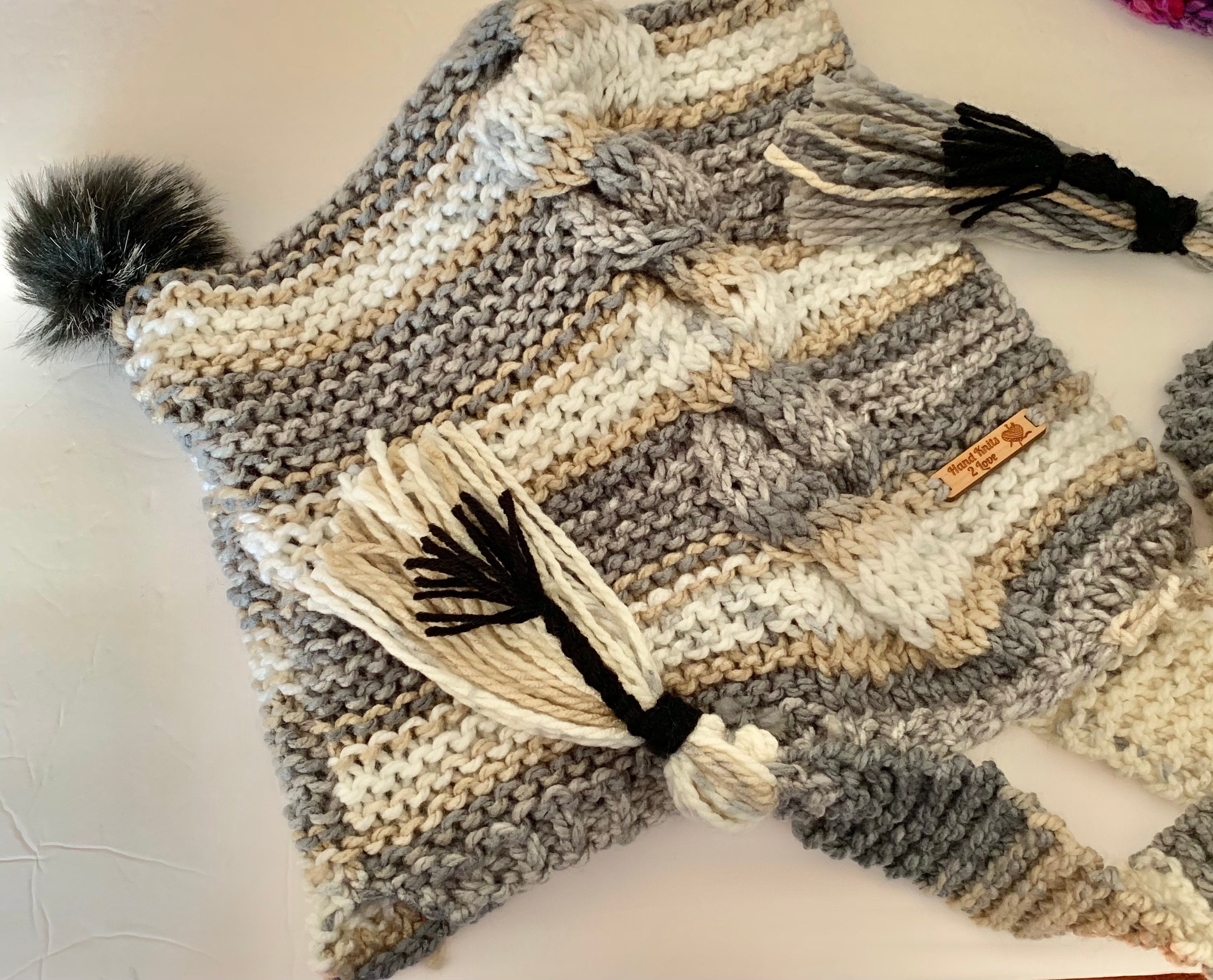 Hand Knits 2 Love Hoodie Scarf Beanie Hat Slouch Cap Neck  display picture 2