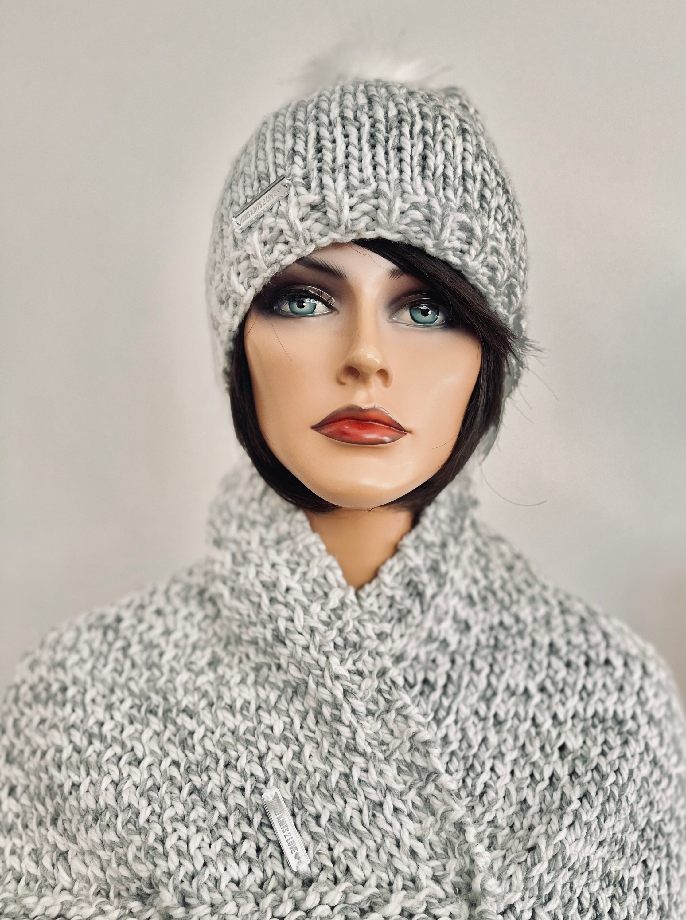 Hand Knits 2 Love Set Beanie Hat Cap Neck-warmer Scarf  display picture 2