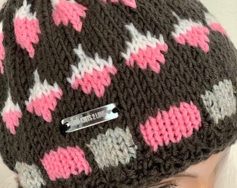 Hand Knits 2 Love Beanie Hat Cap Designer Fashion Fair-isle  display picture 1